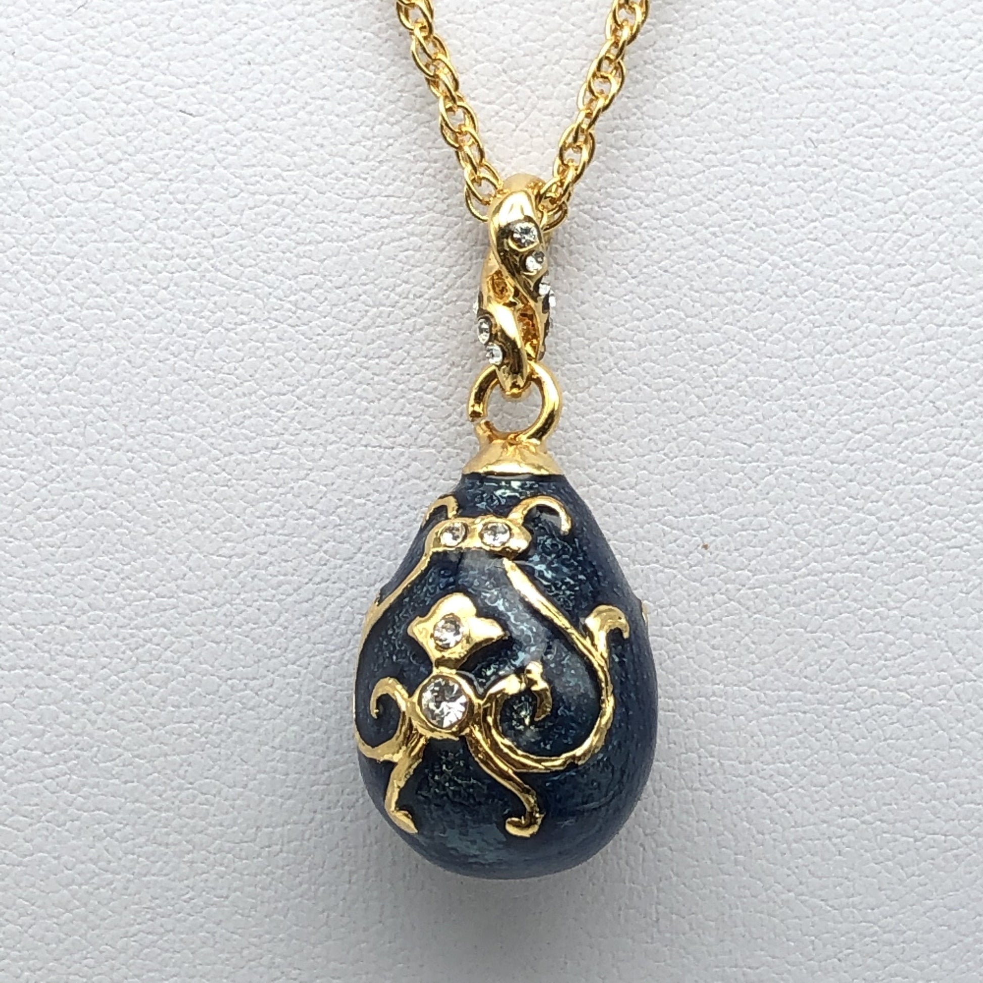 Blue Egg Pendant Necklace-4